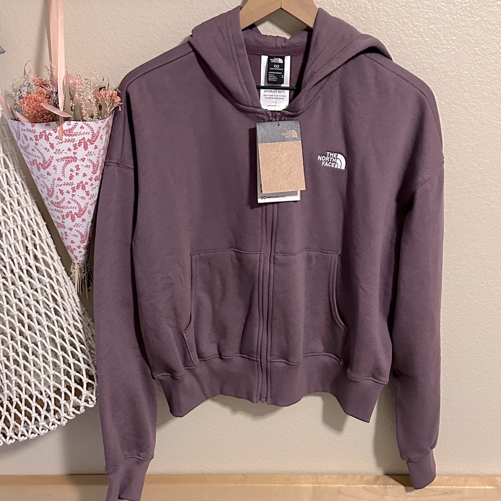 The North Face Evolution Full-Zip Hoodie in Midnight Mauve- Size M NWT